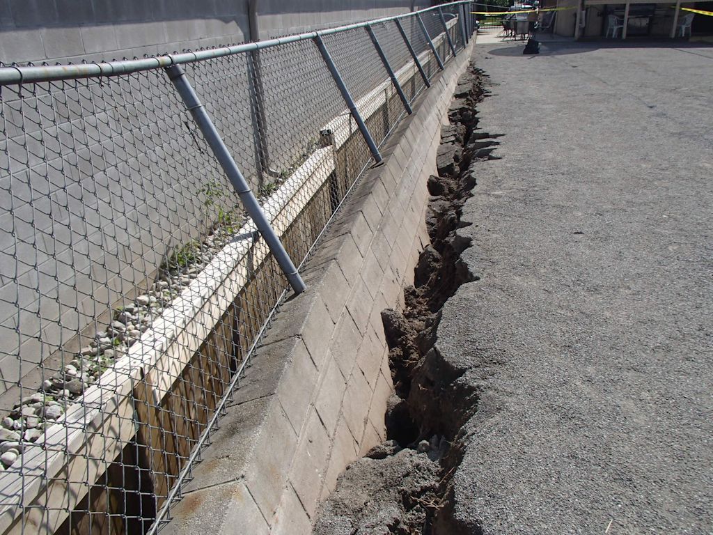 Retaining Wall Collapse Retaining Wall Collapse